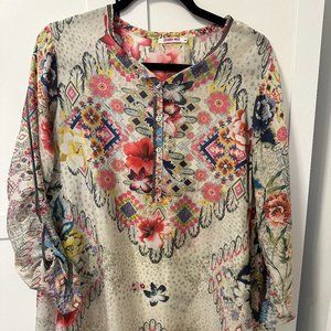 Johnny Was Tunic - 100% Silk Size: S